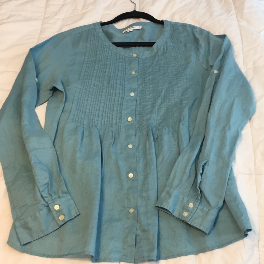 Excellent condition like new, long sleeve tunic